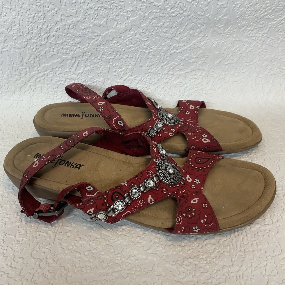 Minnetonka Silverthorne Womens 9 Red Vintage Paisley Southwest Slingback Sandals